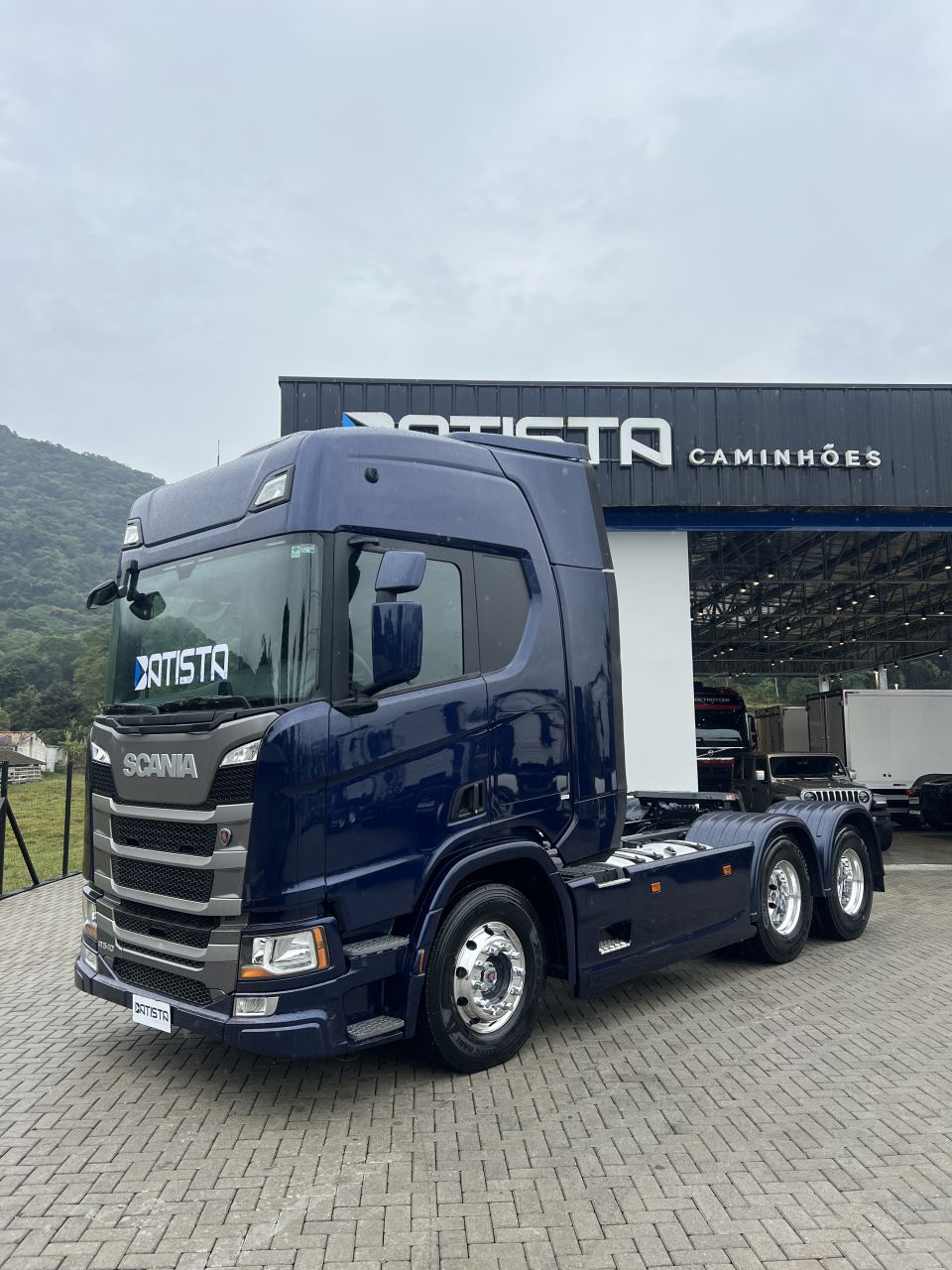 Scania R540 6x4 2023 - Baixa KM - Susp De Mola