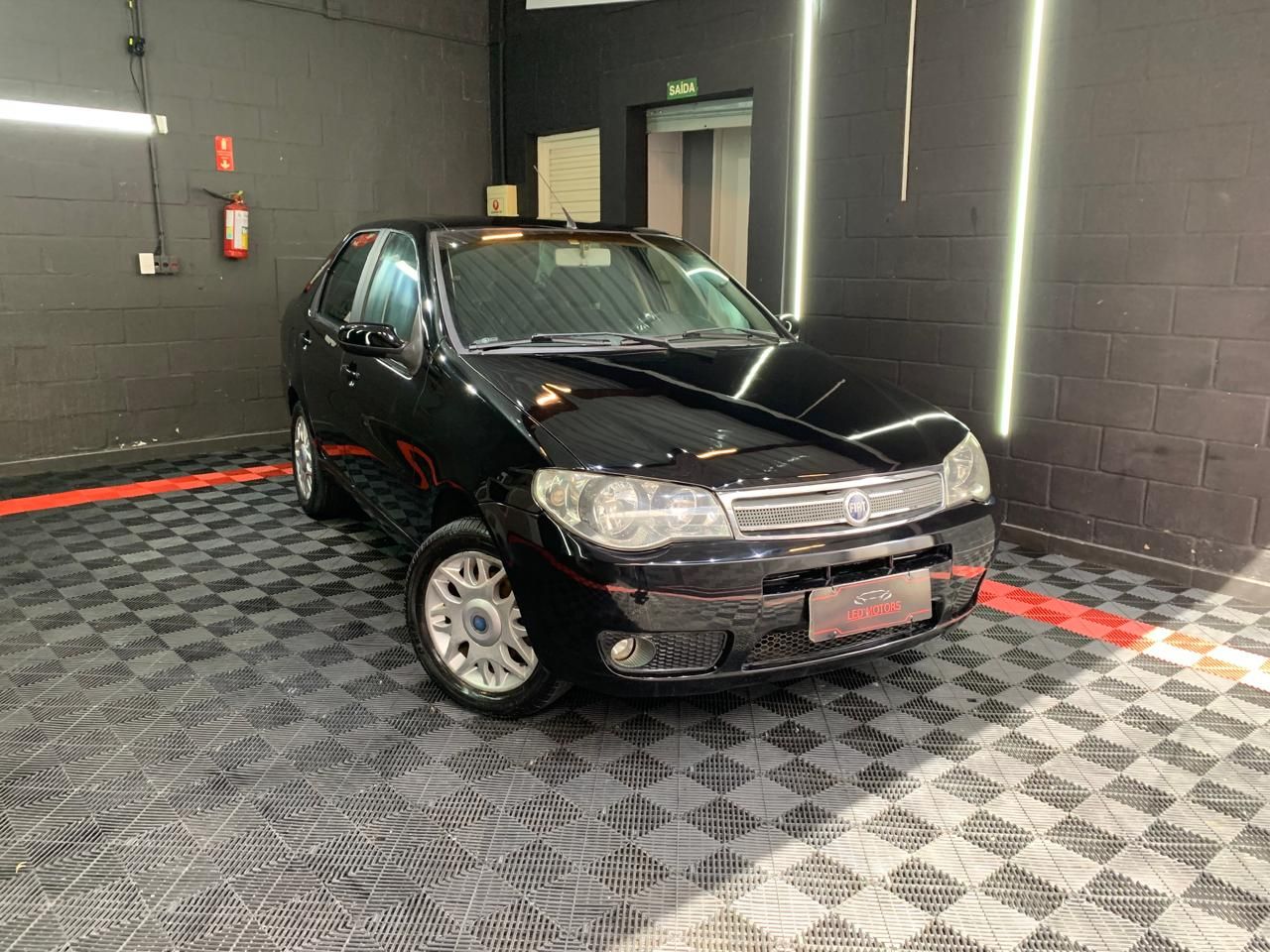 Siena HLX 1.8 mpi Flex 8V 4p