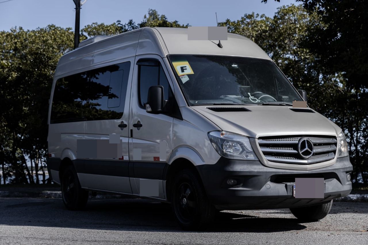 SPRINTER CDI 415 ANO 2019 CURTA T.ALTO LUXO JM COD.409