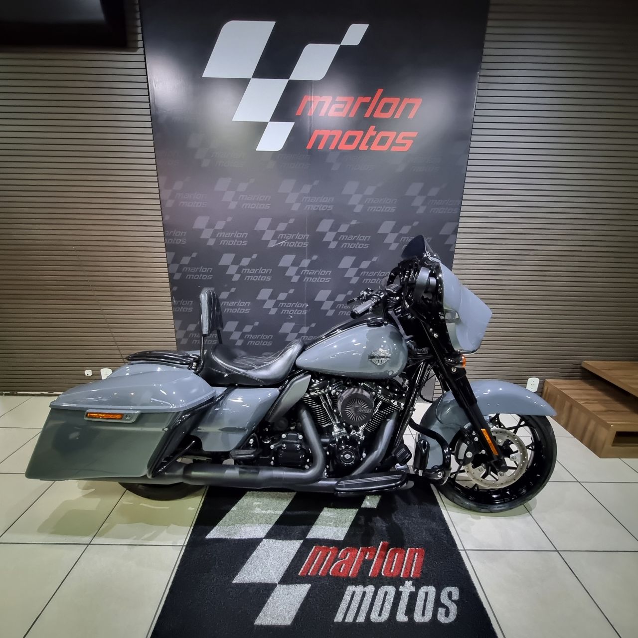 STREET GLIDE SPECIAL FLHXS