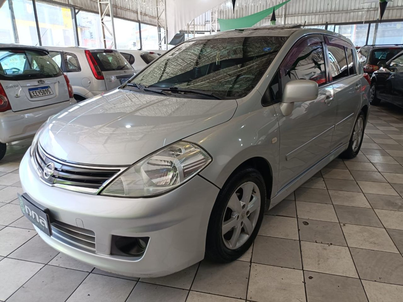 TIIDA SL 1.8/1.8 Flex 16V Aut.