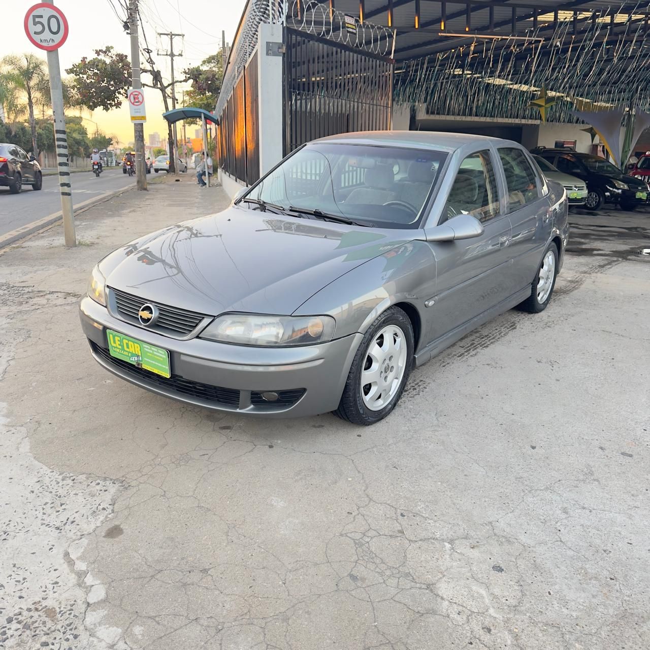 Vectra CD 2.2 16V / 2.0 16V Mec./Aut.