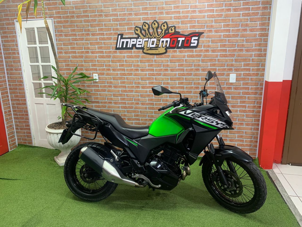 Versys-X 300