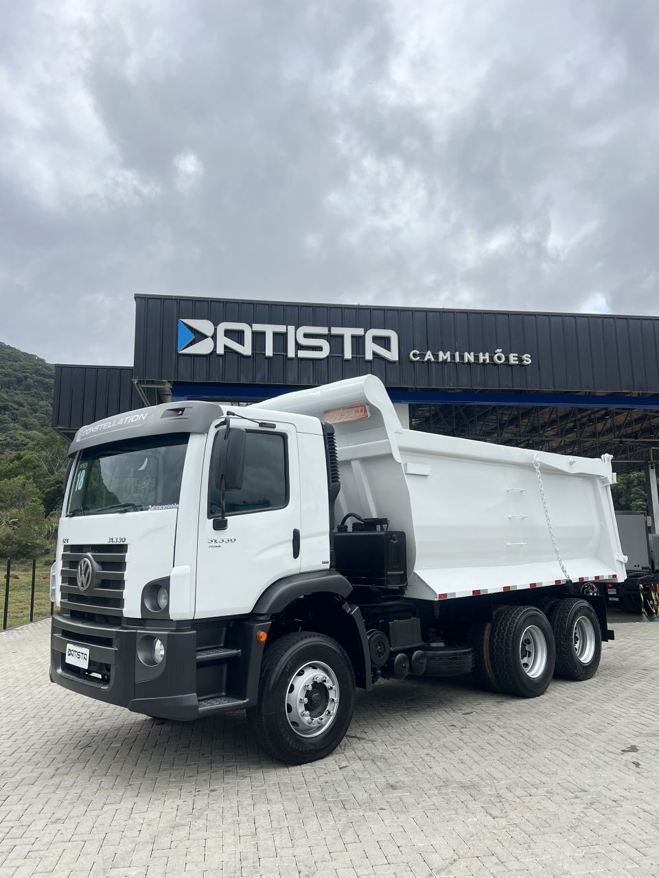  Vw 31-330 Constellation 6x4 - Cacamba Rossetti de 14m3