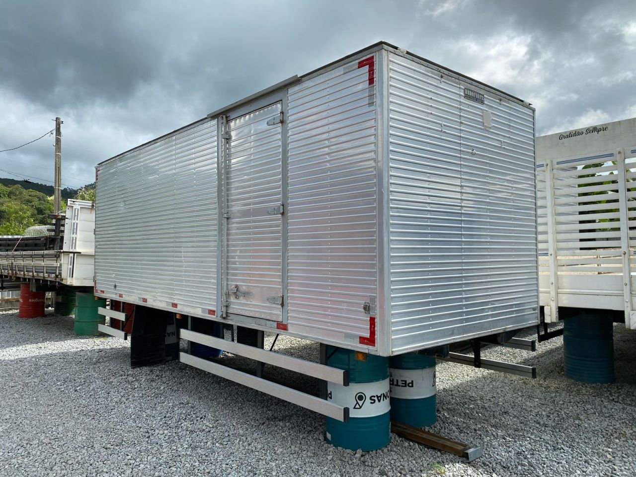 Bau Carga Seca de 6.20 Metros Caminhao ¾