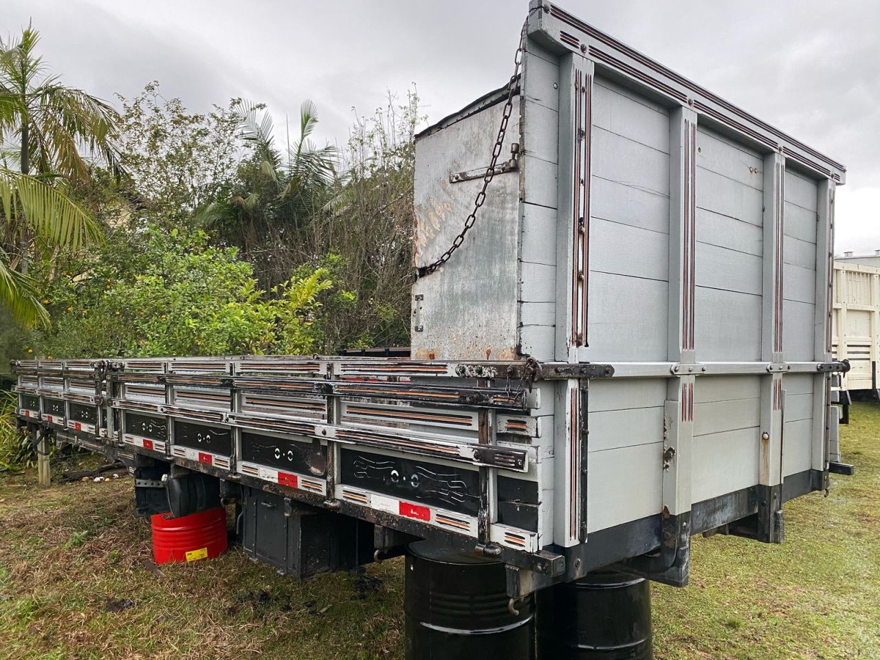 Carroceria de Madeira 6.35 Metros Caminhao ¾.