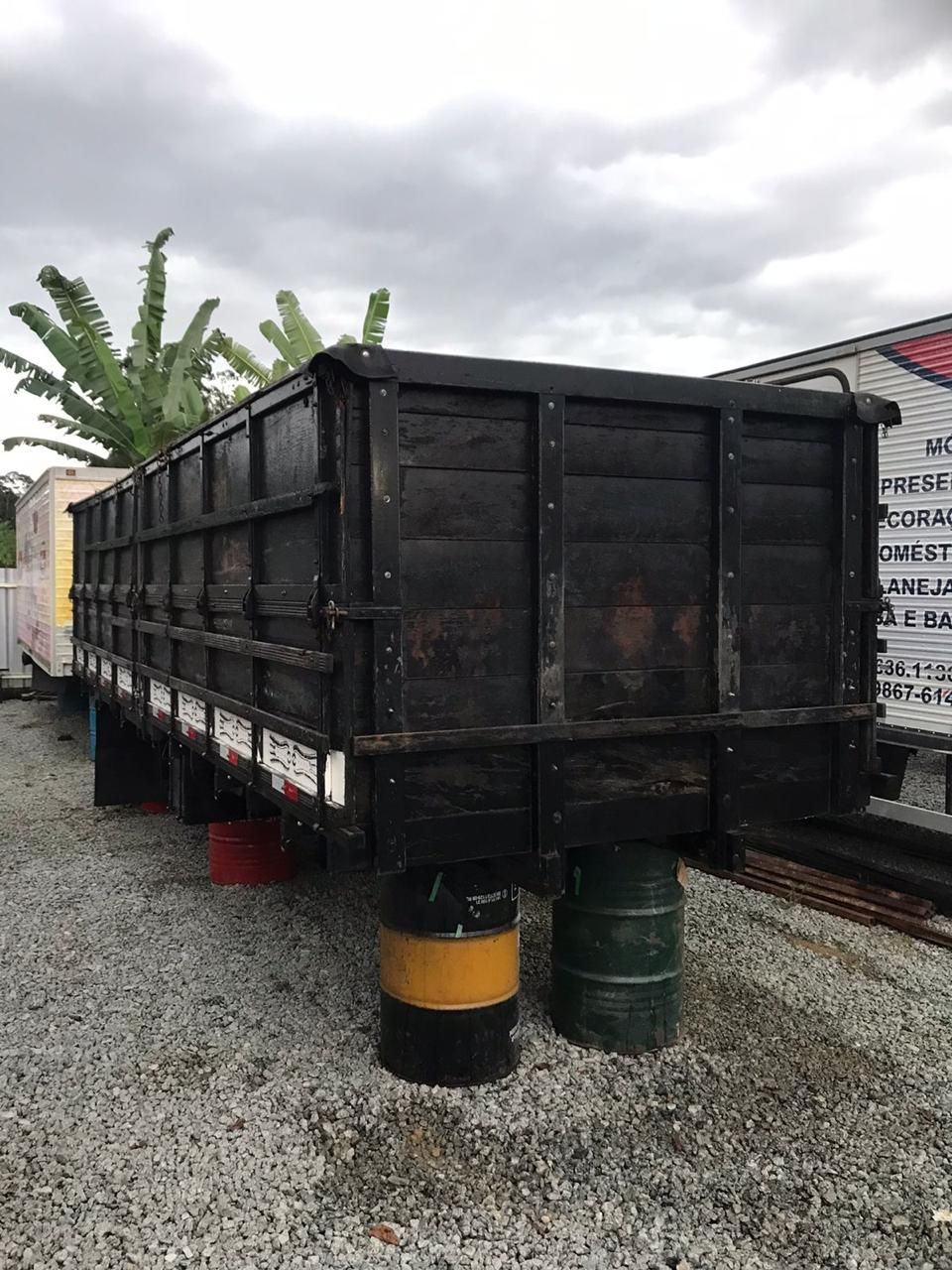 Carroceria de Madeira Graneleiro 7.00 Metros Caminhao ¾ 