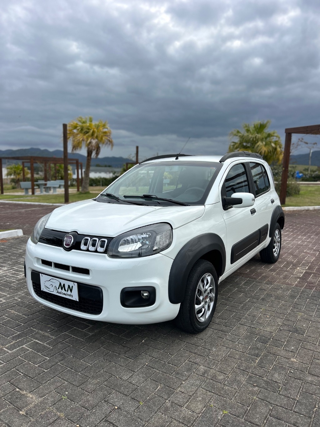 Fiat UNO WAY 1.4 EVO Dualogic Flex 8V 5p