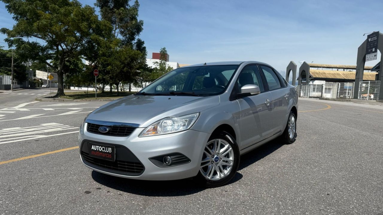 Focus Sedan 2.0 16V/2.0 16V Flex 4p Aut.