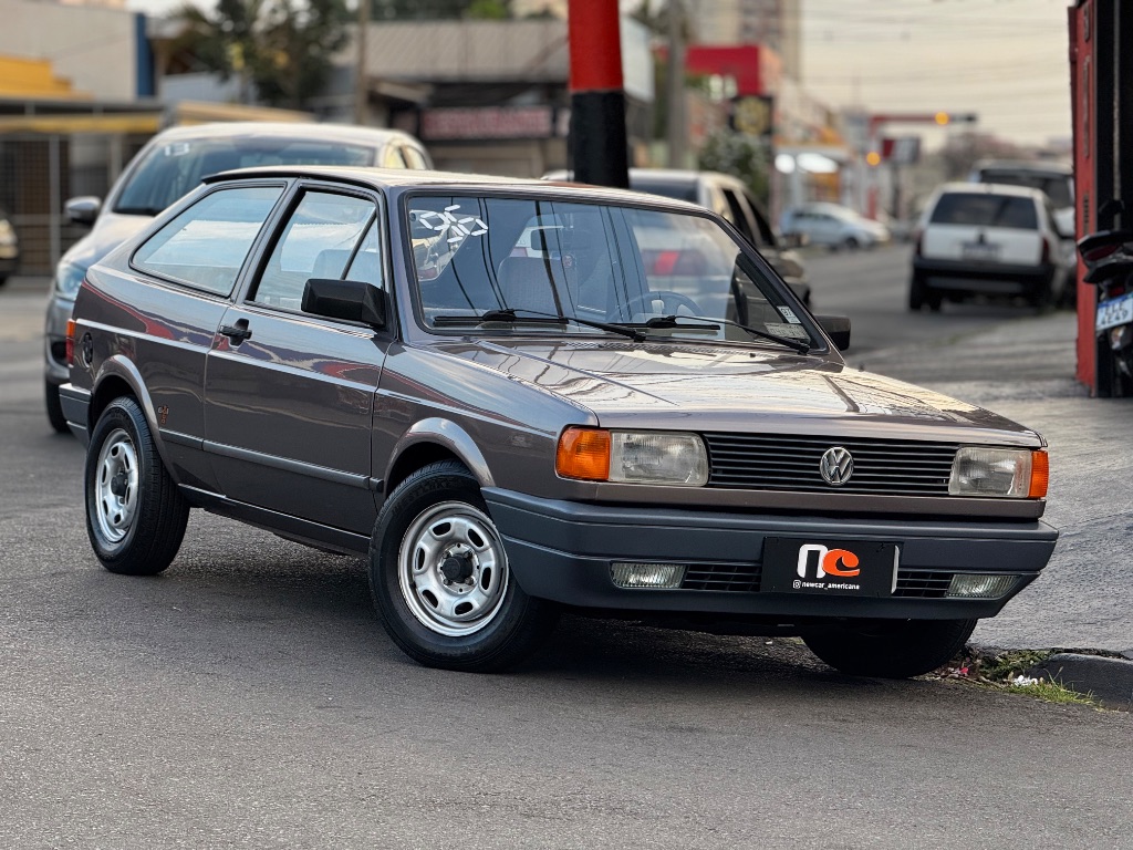 Gol 1000 (modelo antigo)