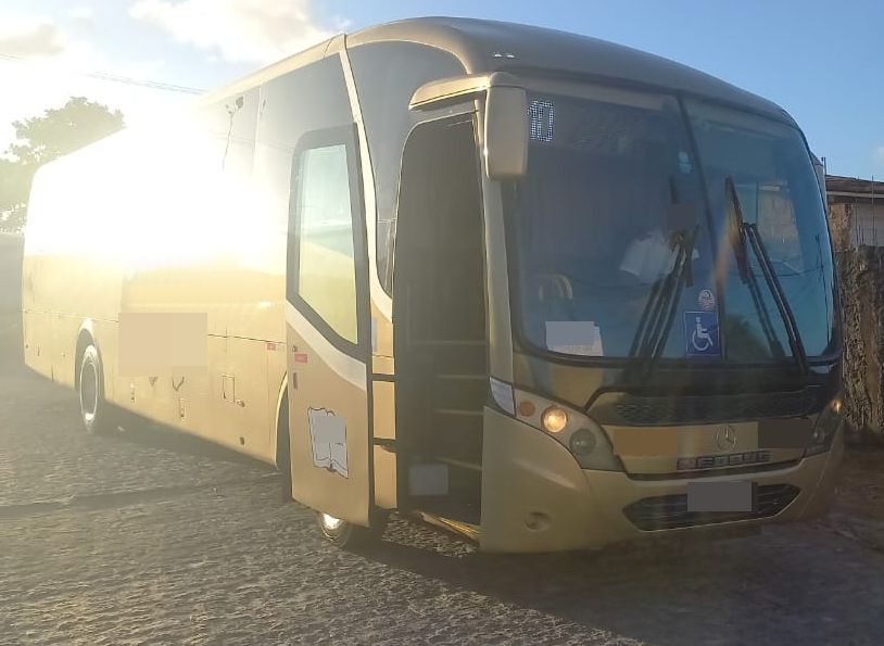 NEOBUS ROAD ANO 2015 M.BENZ OF 1721 JM COD.552