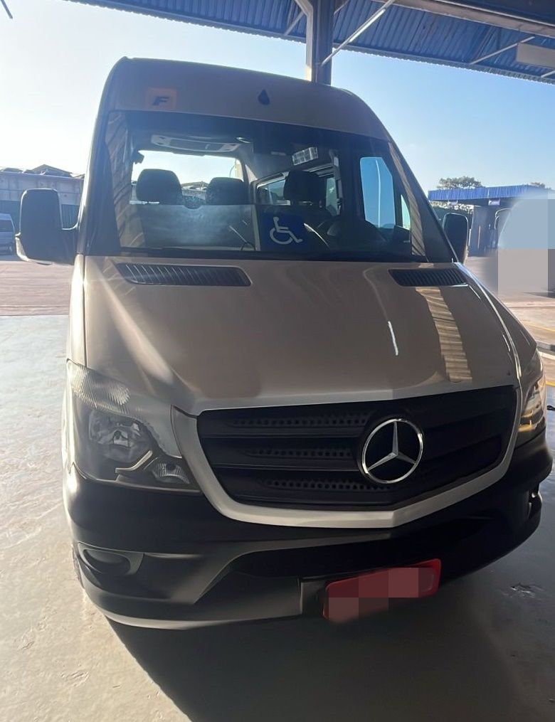SPRINTER CDI 415 ANO 2019 LUXO JM COD.1613
