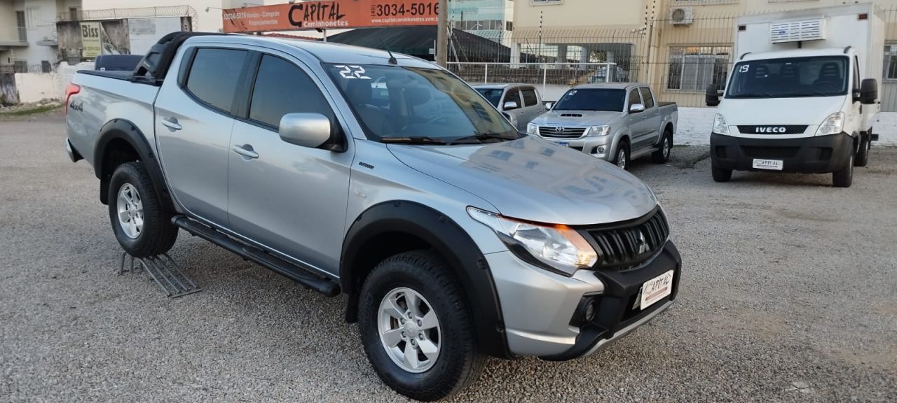 Triton CD GLS 4x4 Diesel Manual. ( Unico dono - Baixo Kms)