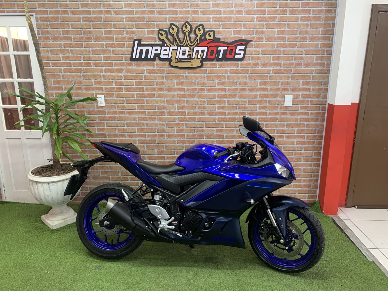 YZF R-3 321/ABS (2 Mil KM)