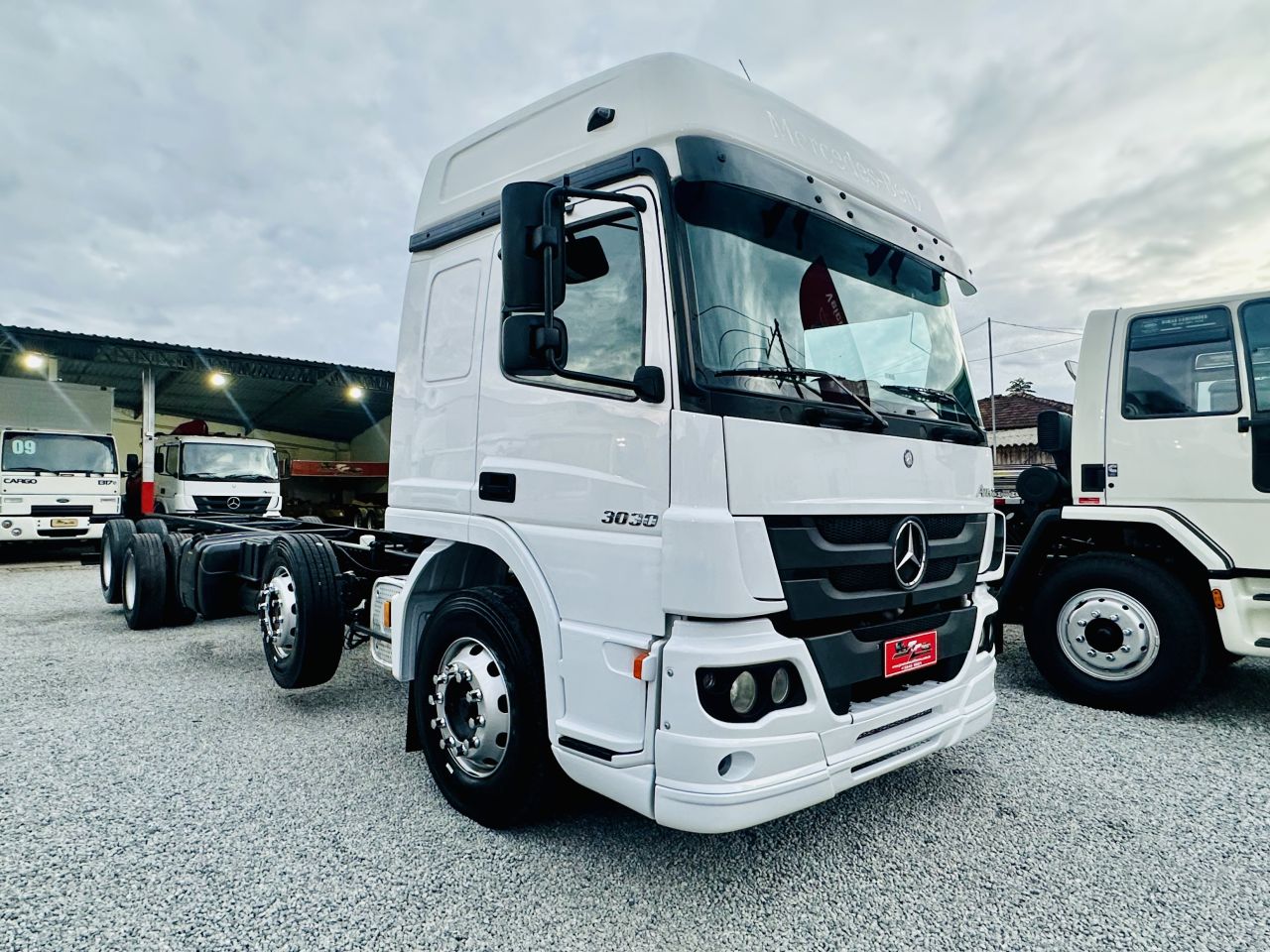 ATEGO 3030 8x2 BITRUCK 