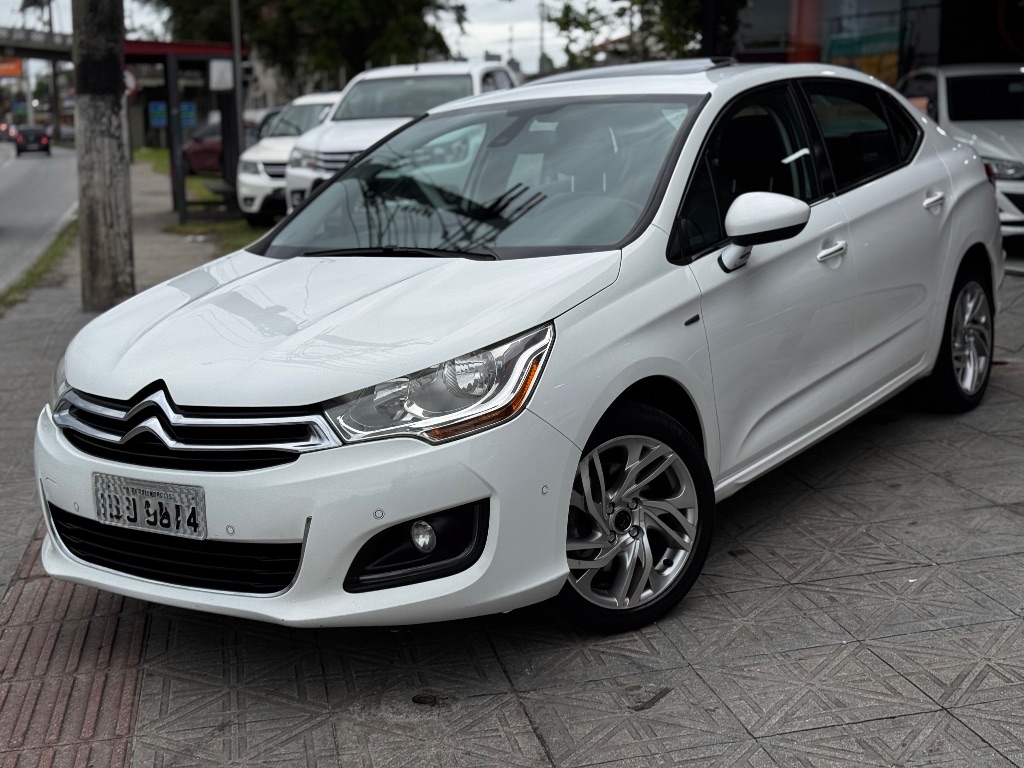 C4 LOUNGE Exclusive 1.6 Turbo 4p Aut.