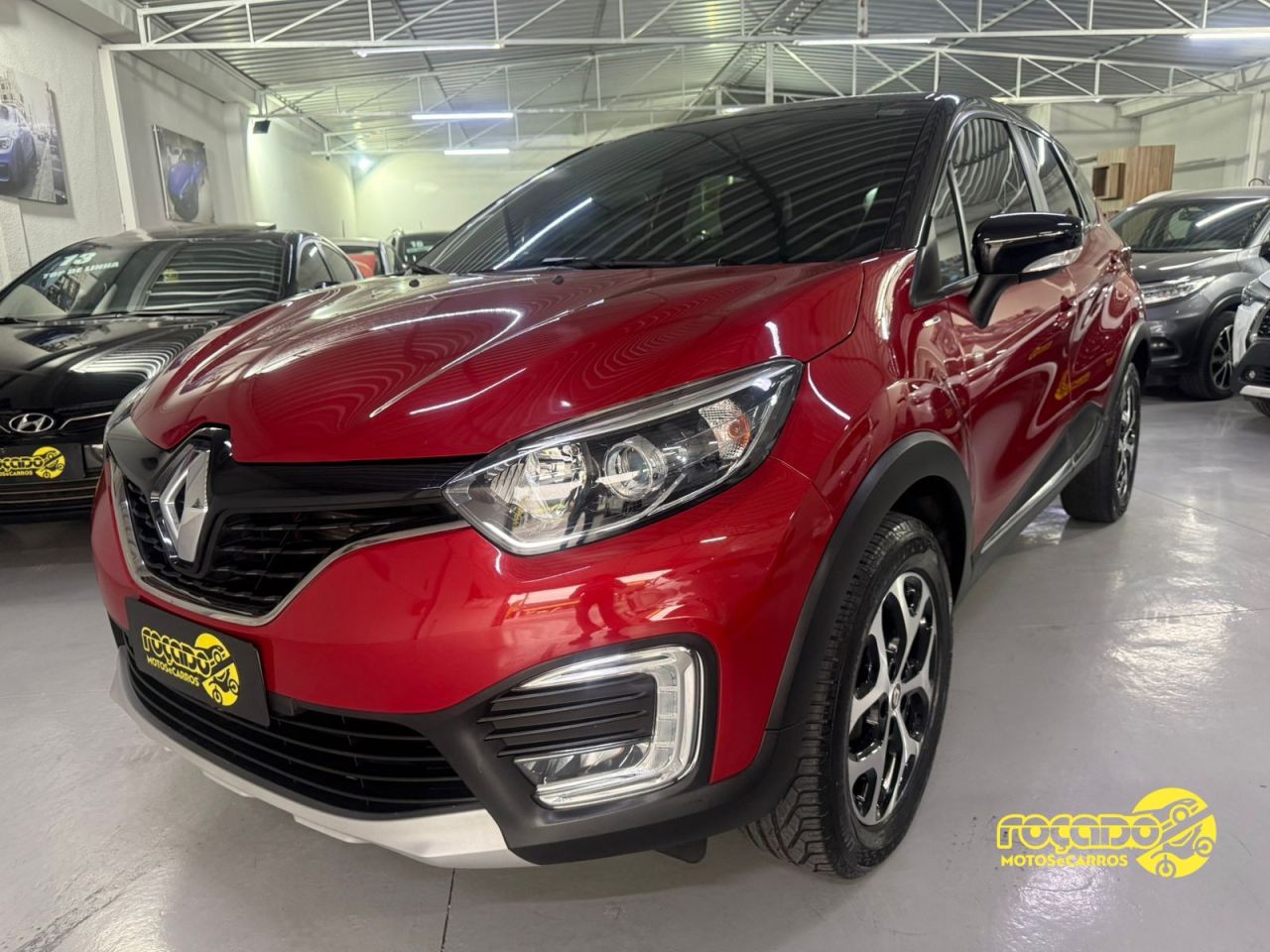 CAPTUR Intense Bose 1.6 Aut. 2021
