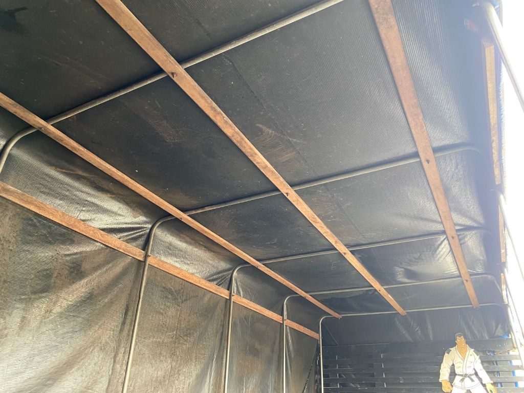 Carroceria de Madeira 5.55 Metros Caminhao ¾.