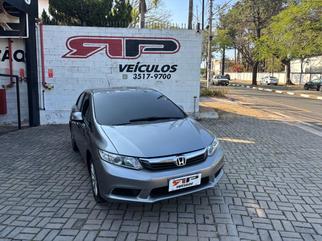 Civic Sedan LXS 1.8/1.8 Flex 16V Aut. 4p