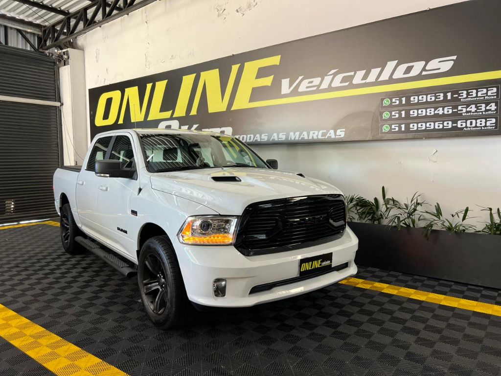 CLASSIC LARAMIE 5.7 CD V8 4X4 Aut.