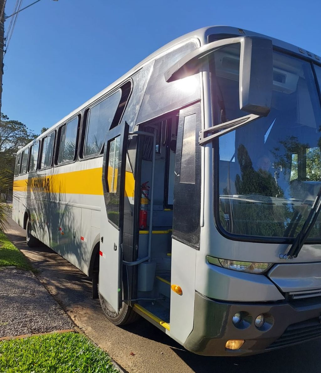 COMIL CAMPIONE 3.25 ANO 2009 VW 17.23 JM COD.1471