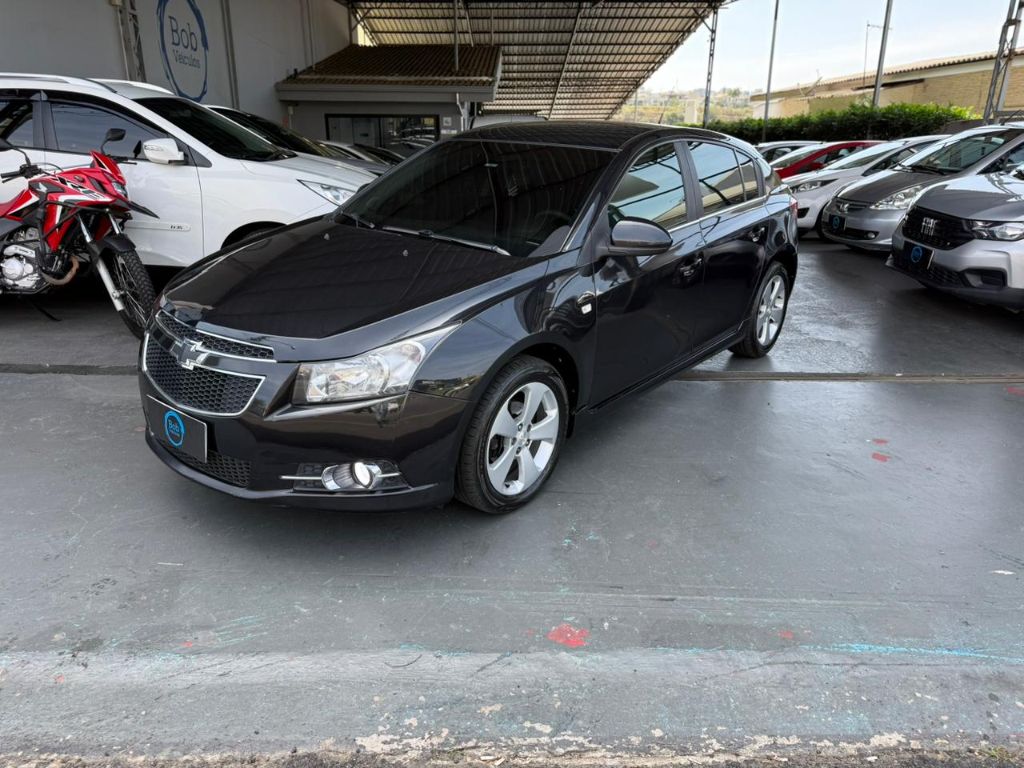 CRUZE HB Sport LT 1.8 16V FlexP. 5p Mec