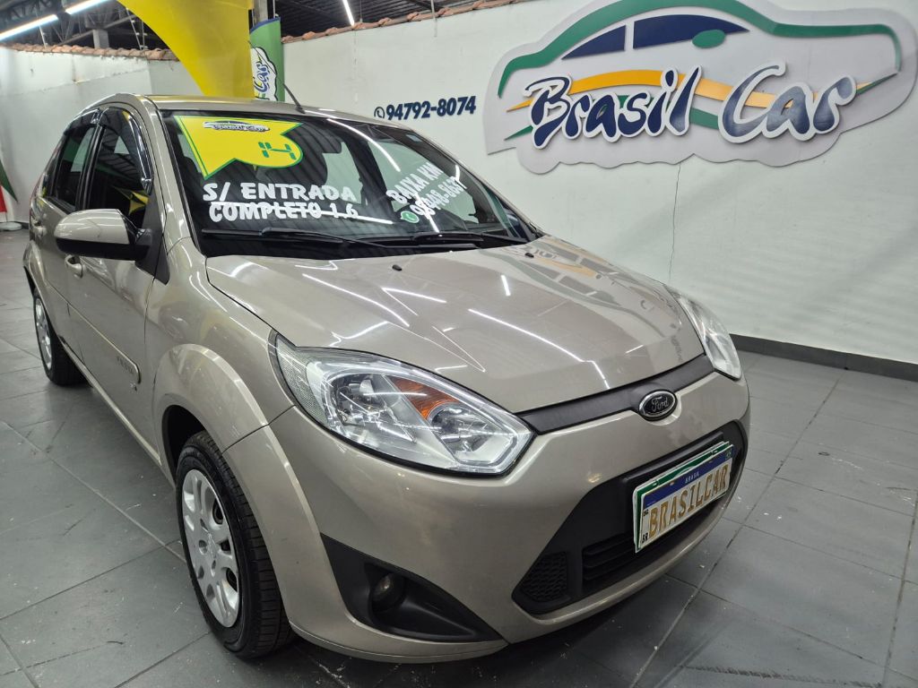 Fiesta Sedan SE 1.6 8V Flex 4p