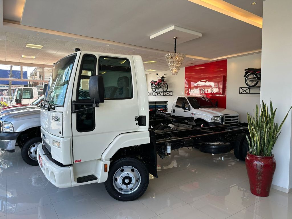 Ford Cargo 815 E Unico Dono Apenas 167.000 km 2010
