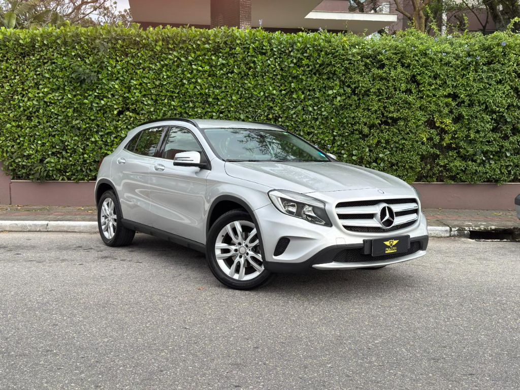 GLA 200 Style 1.6 TB 16V/Flex Aut.