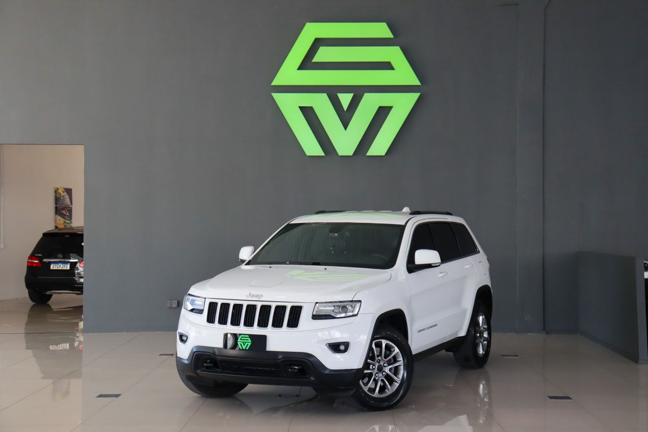 Grand Cherokee Laredo 3.6 4x4 V6 Aut.