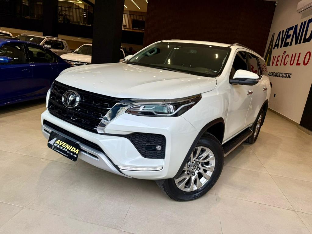 Hilux SW4 SRX 4x4 2.8 TDI 16V Dies. Aut.