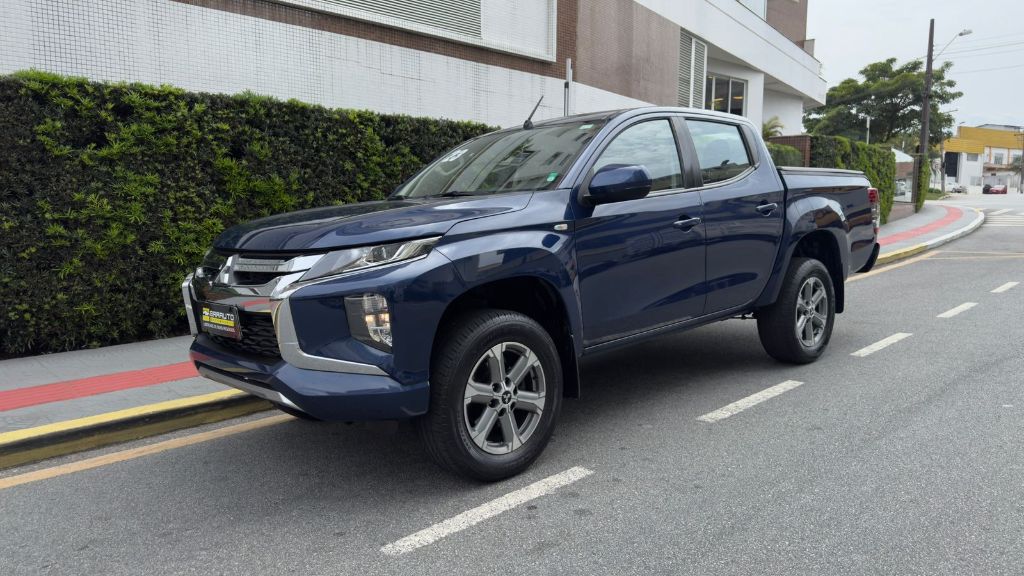 L200 Triton Sport GLS 2.4 CD Diesel Aut.