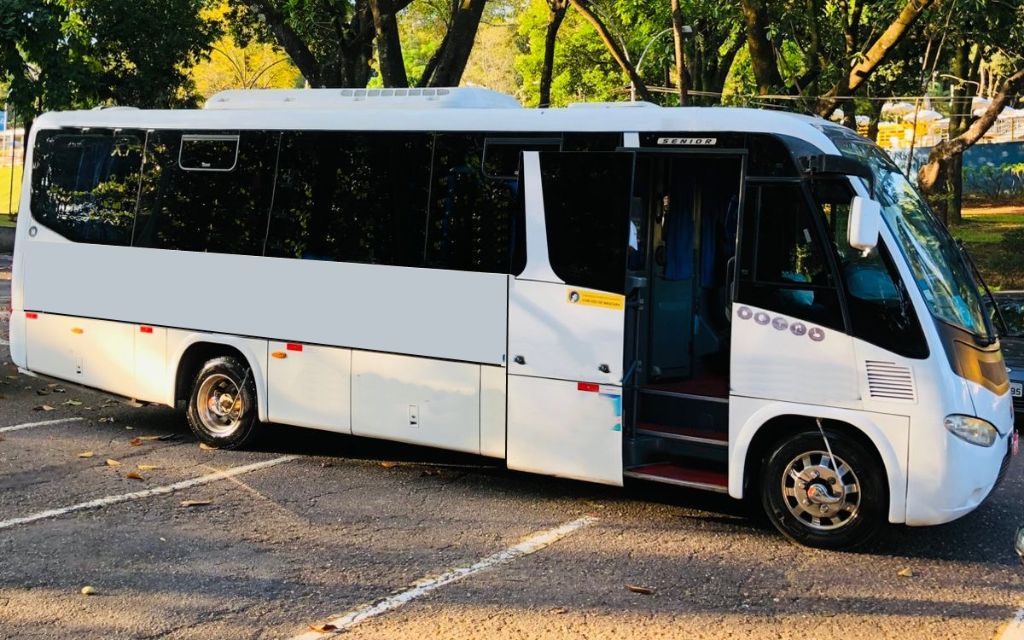 MARCOPOLO SENIOR ANO 2010 M.BENZ LO 915 JM COD.76