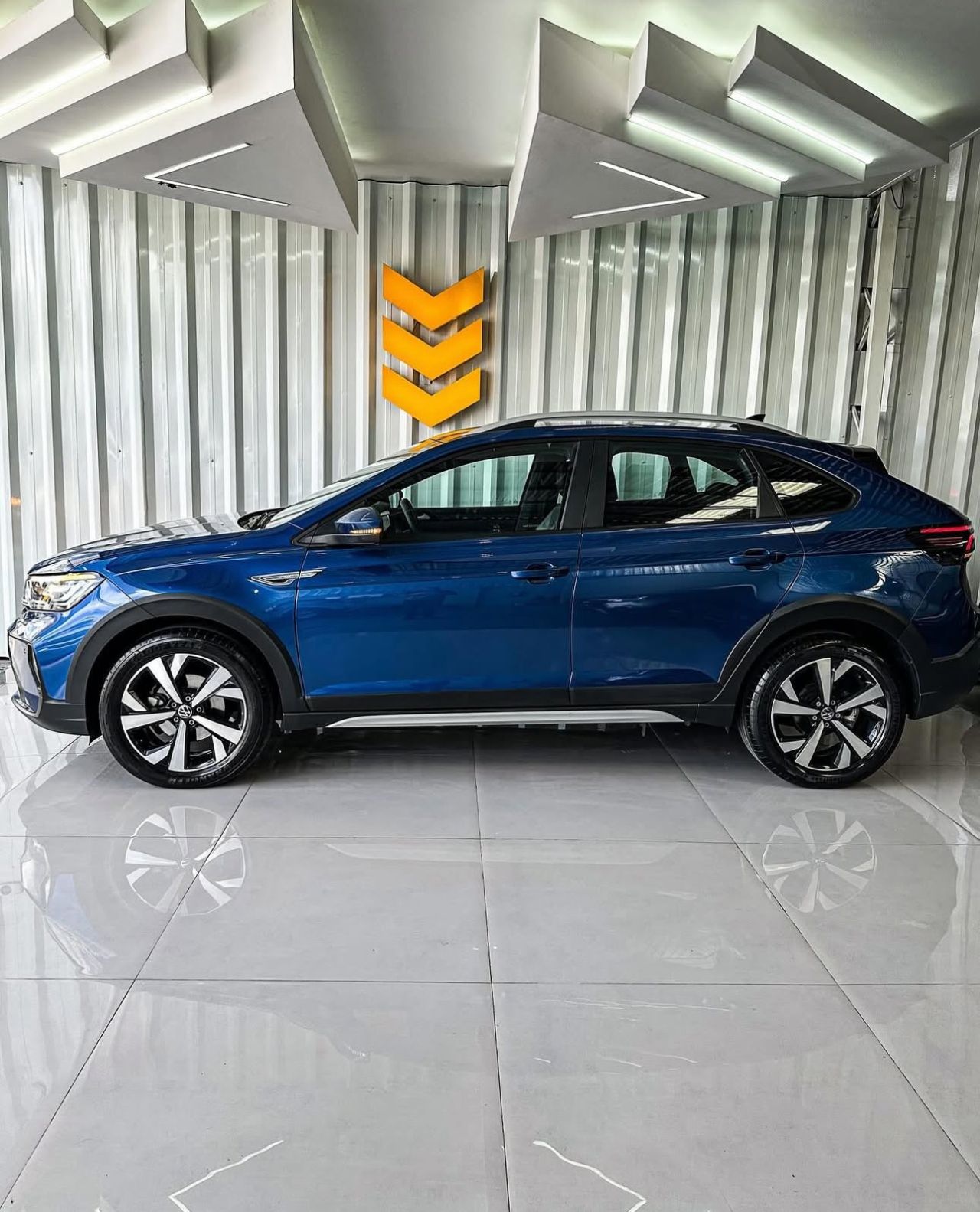 Nivus Highline 1.0 200 TSI Flex Aut.