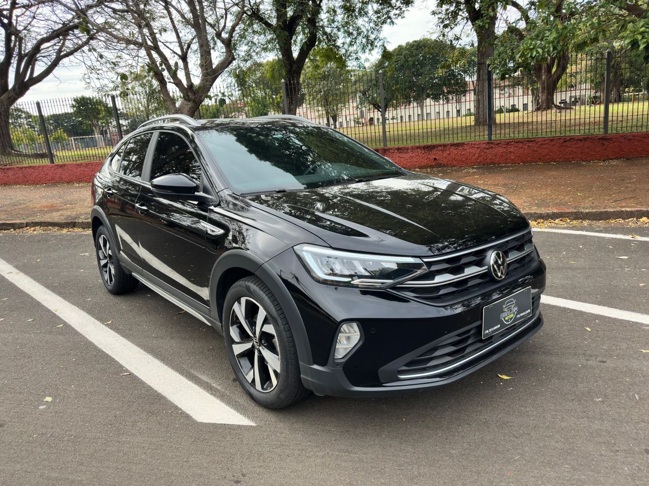 Nivus Highline 1.0 200 TSI Flex Aut.