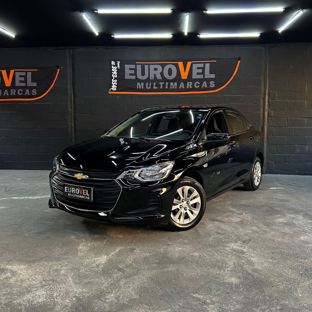 ONIX SEDAN Plus LT 1.0 12V Flex 4p Mec.