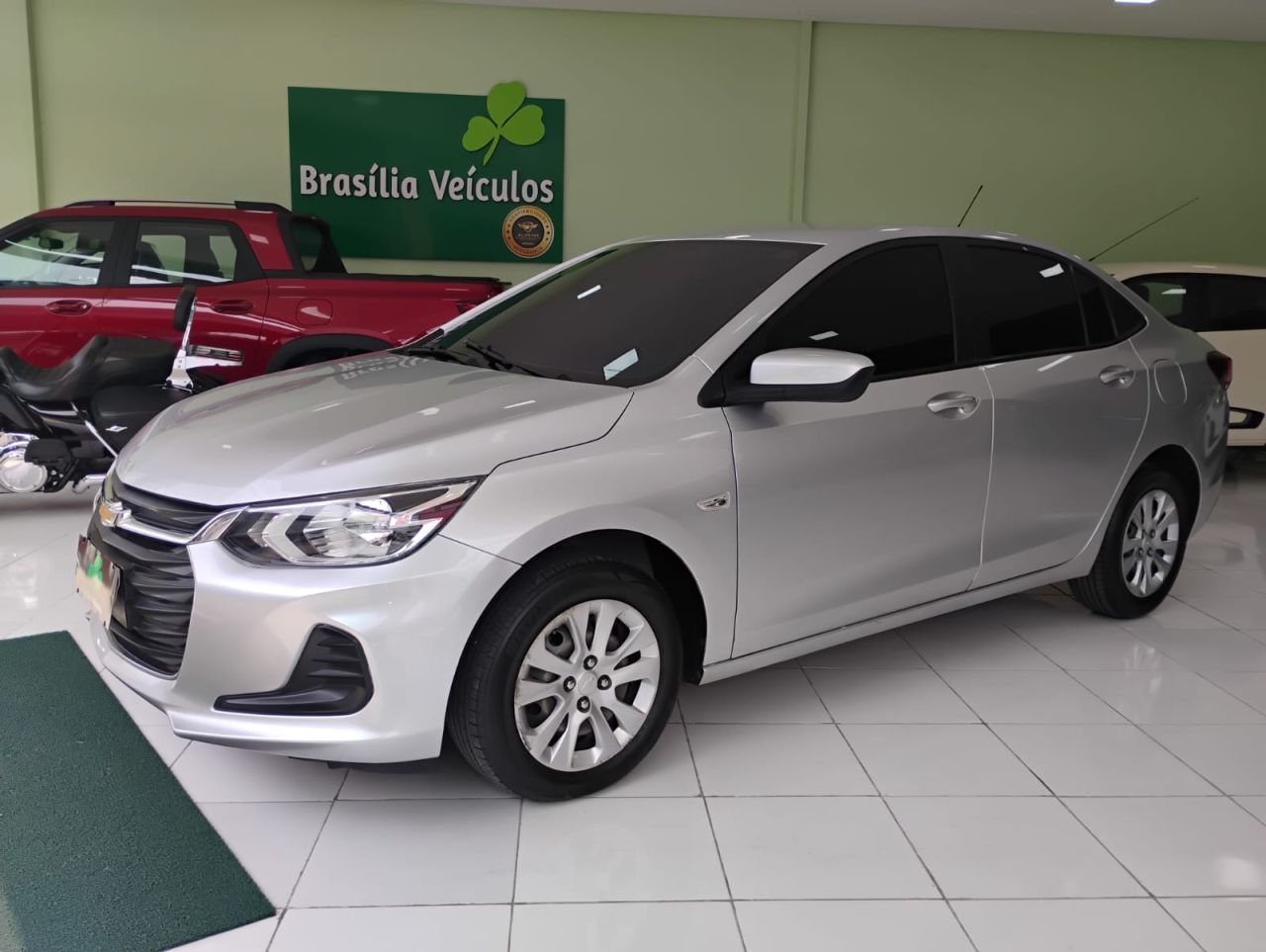 ONIX SEDANO Plus LT 1.0