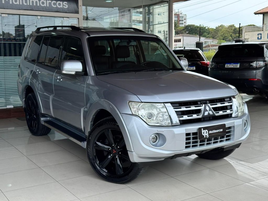 Pajero HPE Full 3.2 4x4 T.I.Dies. 5p Aut