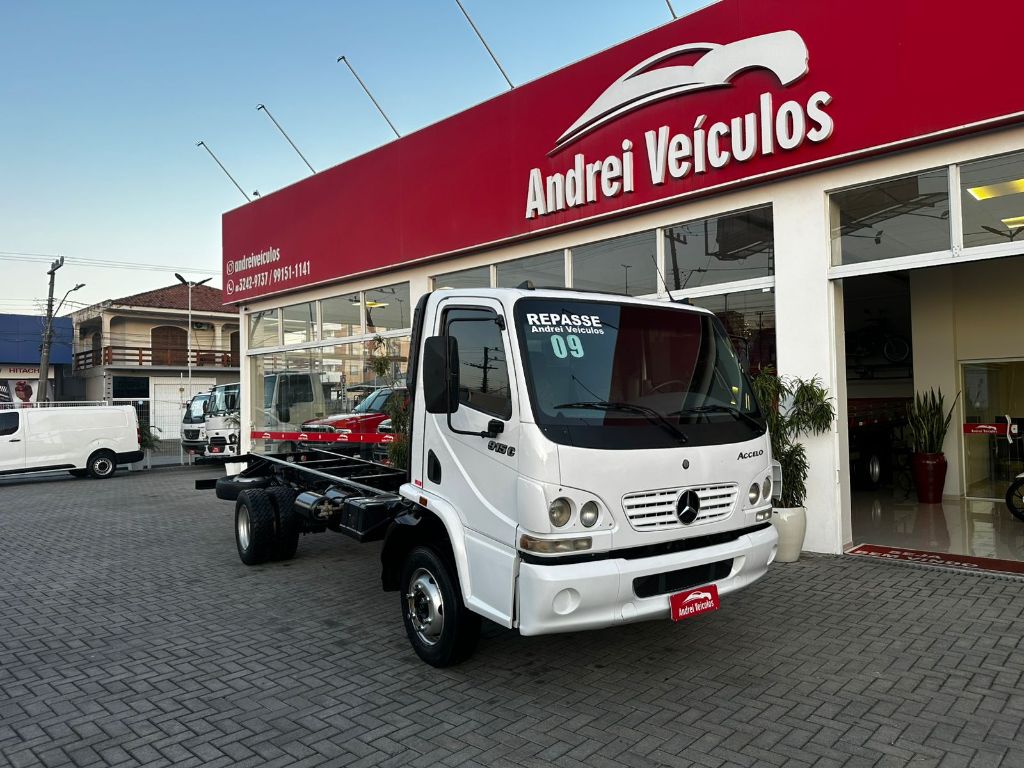 Repasse MB Mercedes-Benz Accelo 915 C 2009