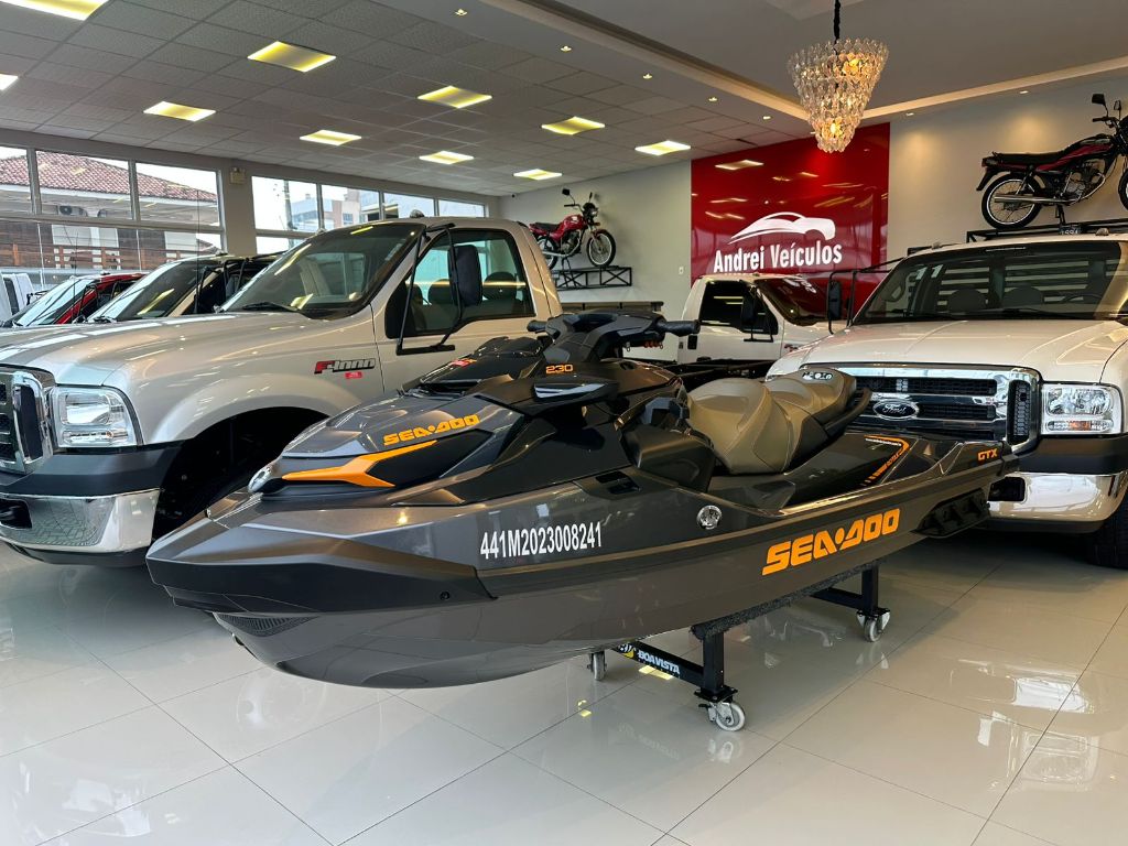Sea-Doo Jet Ski GTX 230 Som Apenas 39 Horas 2023