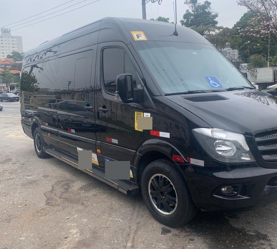 SPRINTER CDI 415 ANO 2019 LUXO JM COD.724