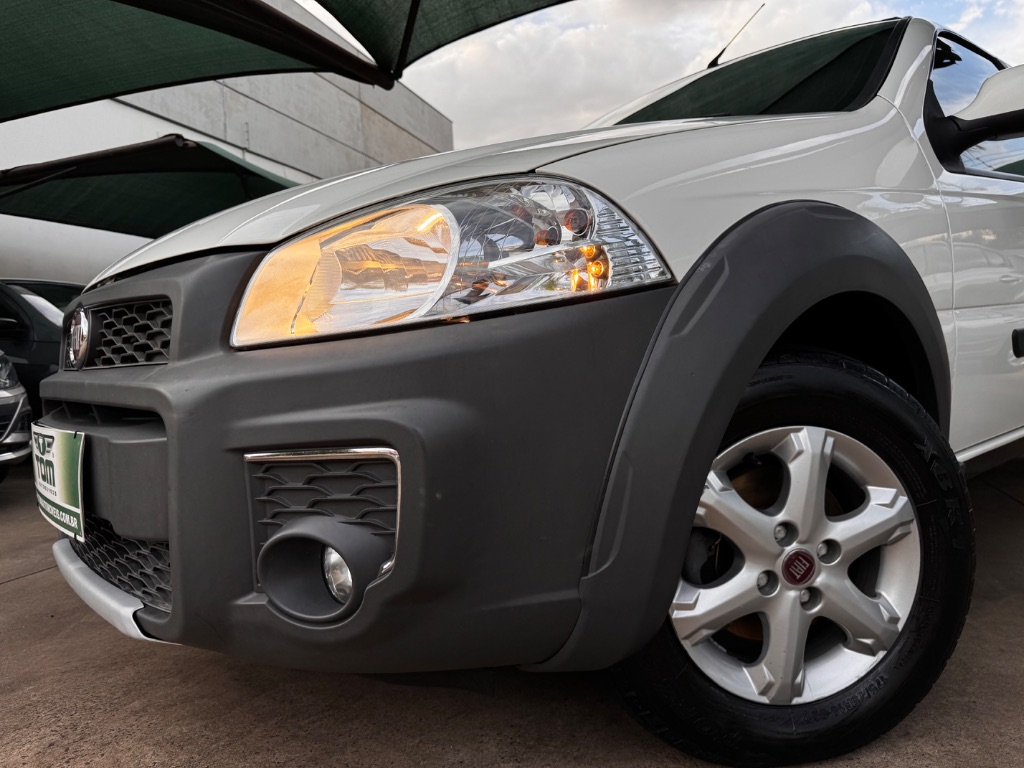 Strada Freedom 1.4 Flex 8V CD