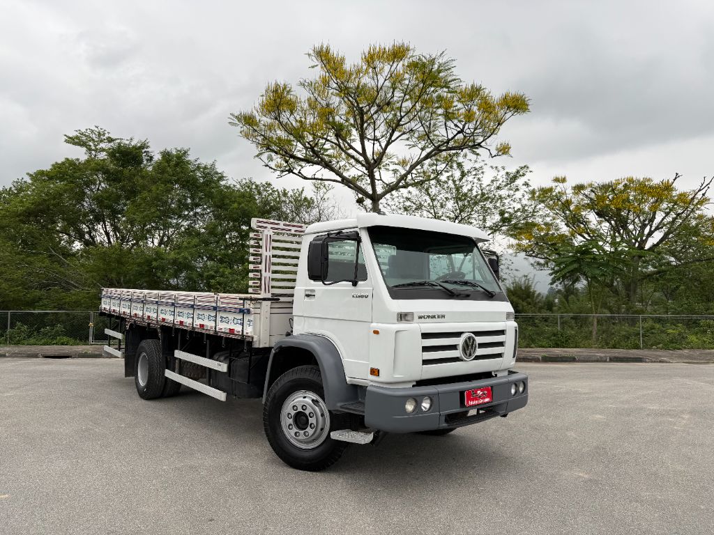 VOLKSWAGEN 13-180 CARROCERIA 