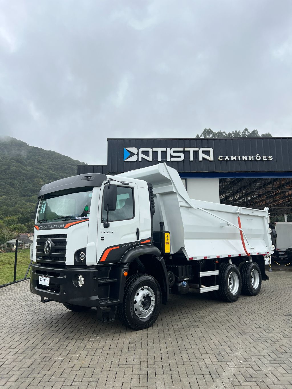  Vw31-320 Constellation Off-Road 6x4 - Cacamba Facchini de 14m3