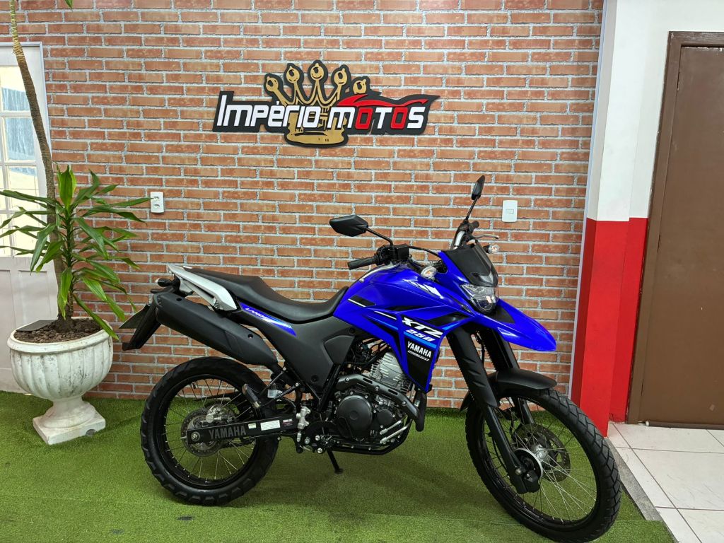 XTZ 250 LANDER (8 Mil KM)