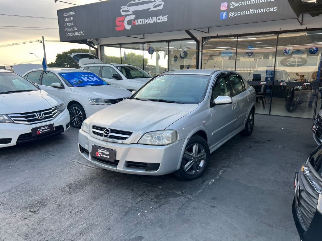 Astra 2.0 8V/ CD 2.0 8V Hatchback 5p Mec