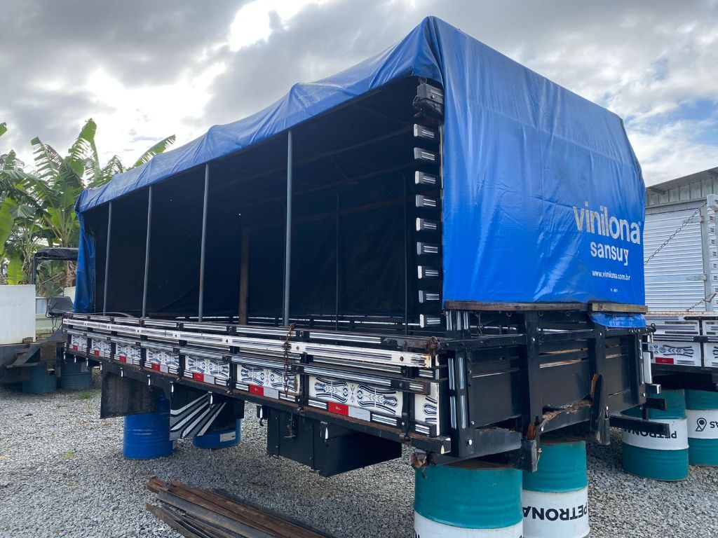 Carroceria de Madeira 5.55 Metros Caminhao ¾.