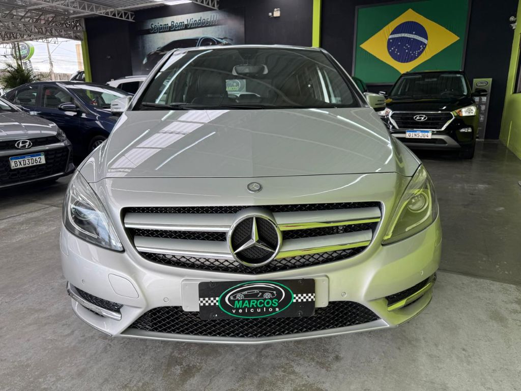 Classe B 200 CGI 1.6 TB Sport 156cv Aut