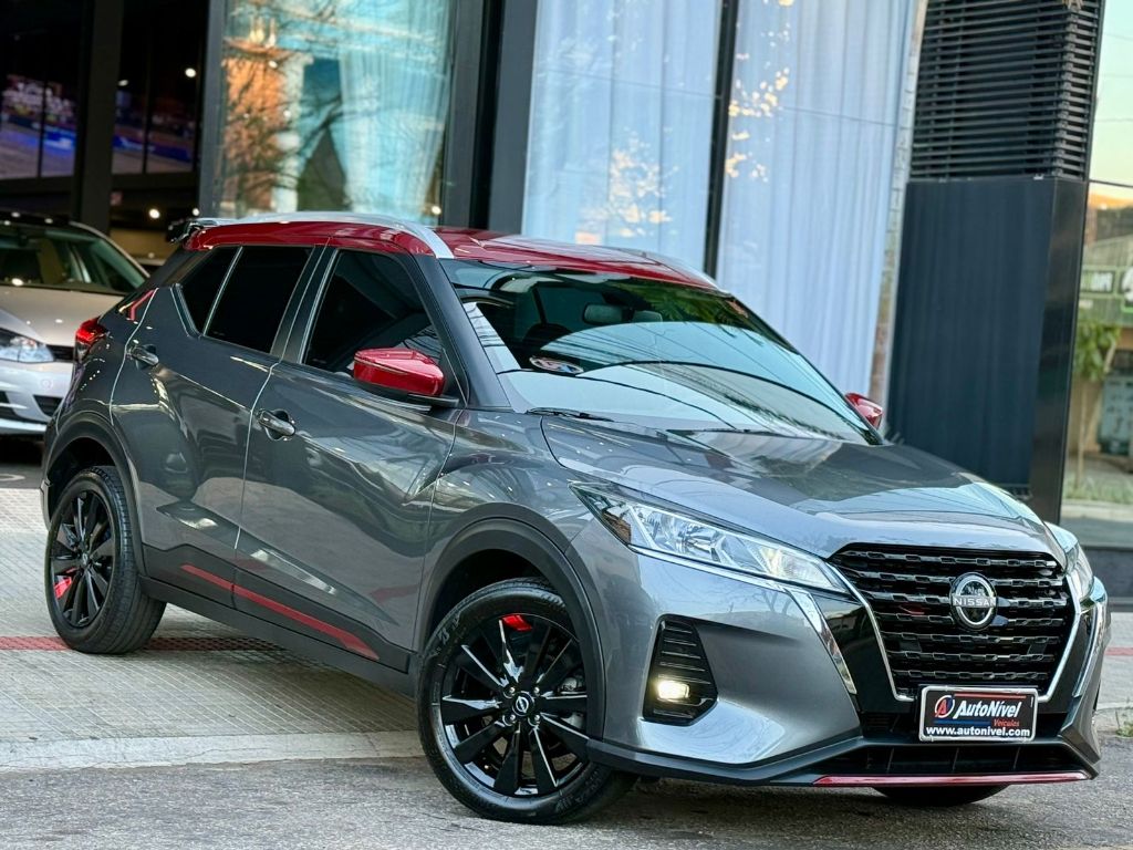 KICKS XPlay 1.6 16V Flex Aut.