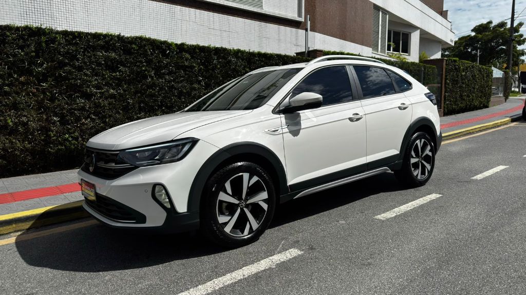 Nivus Highline 1.0 200 TSI Flex Aut.